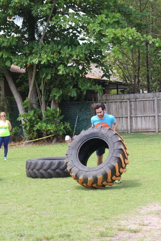 EpicHybridMiami's tweet photo. If you're looking for total-body conditioning, look no further than the tire flip. You'll be ready for an #EPICSummer in no time. https://t.co/w7KcNM5AQF