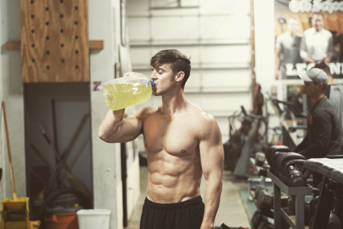 corygfitness's tweet image. . @maxeffortmuscle POST🍋
Taste and Mixes UNREAL!!!!
#brickcheck #abs #maxeffort 
#whatsinyoursack