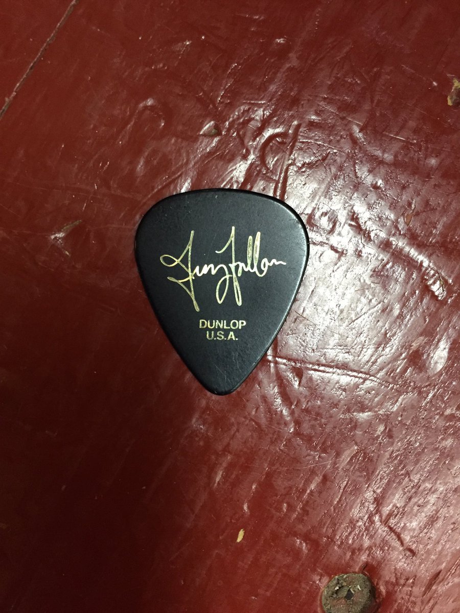guitcuz's tweet photo. Was helping a #customer with a @MartinGuitar #customshop and to my #surprise when he replaced the shop pick @jimmyfallon #howdidthisgethere https://t.co/QfwxA92kC4