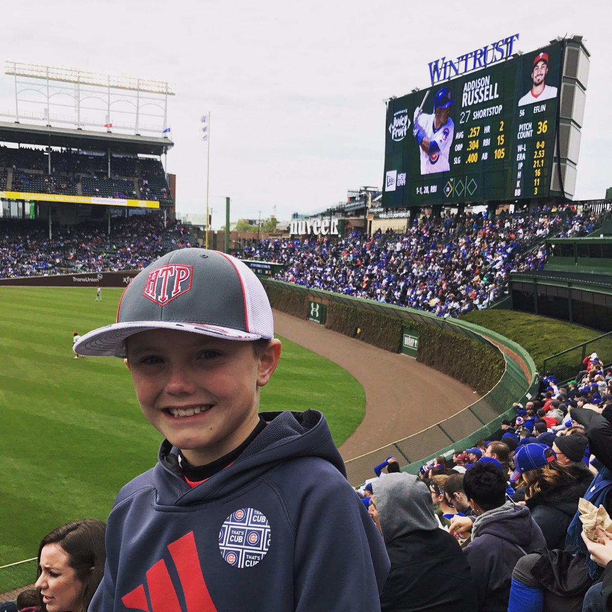 HTPacademy's tweet photo. Academy member Henry W. reppin' HTP @ Wrigley Field today! #RollRaps #rollcubbies🐻🐻 @Cubs https://t.co/0fywRCgh8h
