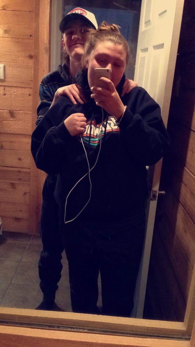 rileythomasss's tweet photo. It's this studs birthday today!!❤️🎉🍻 #17 #muchlove https://t.co/ledmqTsJUh