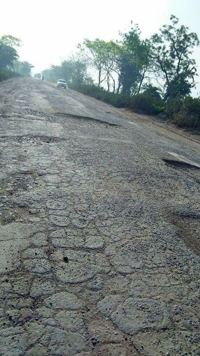 Ankit_modibhakt's tweet image. When I was born, from that day to till Now we never see road here. Plz do smthg @myogiadityanath ji and Our Prime minister @narendramodi ji