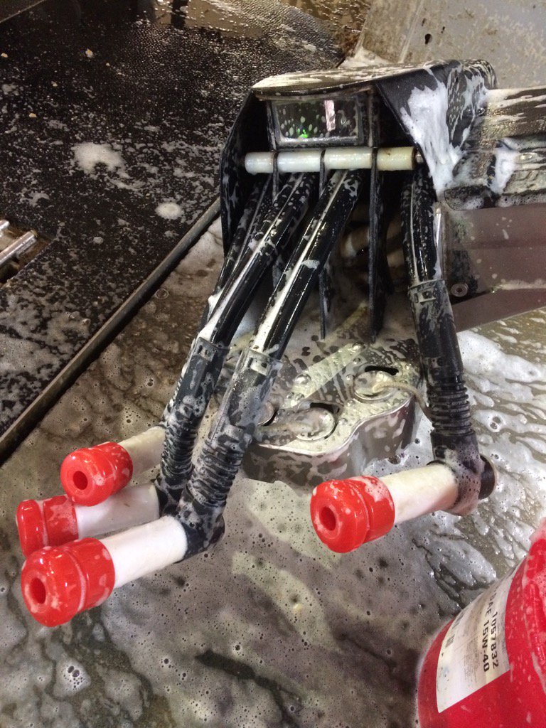 AmandaOConnell5's tweet photo. #robot3 is getting her first weekly bath! #moremilk #lely https://t.co/k34cgRGT2J