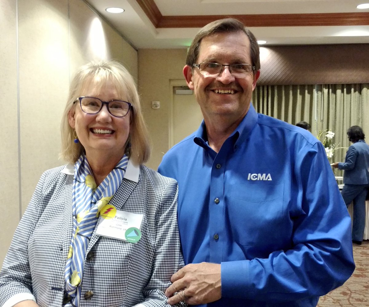 Felicialogan's tweet photo. Mike Conduff, coach &amp; mentor to many members of ICMA. Truly a remarkable professional who I am privileged to call my friend. TY #ICMASummit https://t.co/X5vpy5L3Yg