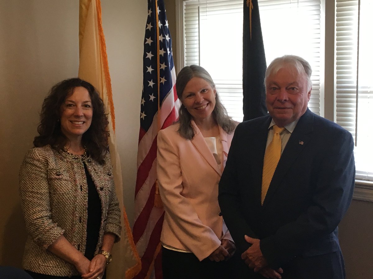 ACSCANNJ's tweet photo. Thank you Senator Beach for meeting with us during #NJCancerActionWeek to discuss making the fight against cancer a policy priority. https://t.co/u7ZoYJu9yj