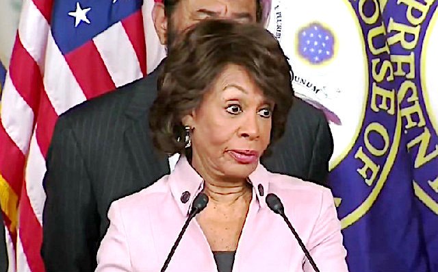 donald44444's tweet photo. We want to make it clear, Maxine Waters does NOT represent America. https://t.co/IefDymWmEo by #RosaTrunk via @c0nvey https://t.co/hDTnhNJBGy