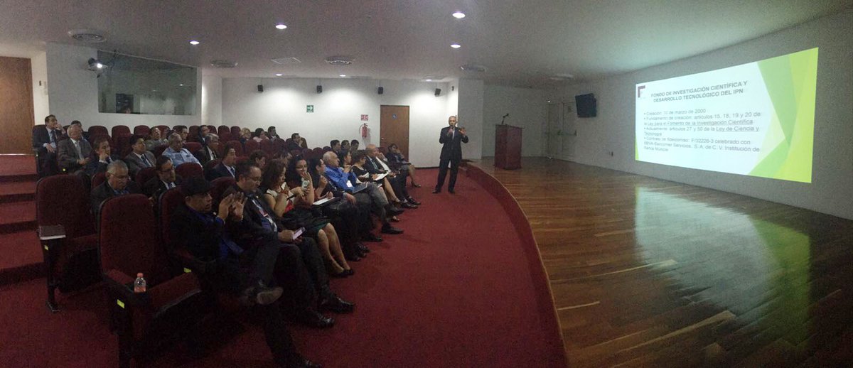 IPN_DFIE's tweet photo. Sesión de Formación de Directivos en Unidades Académicas, impartida por la Secretaría de Administración en la #CGFIE #DirectivosIPN https://t.co/a1qCaFamNy