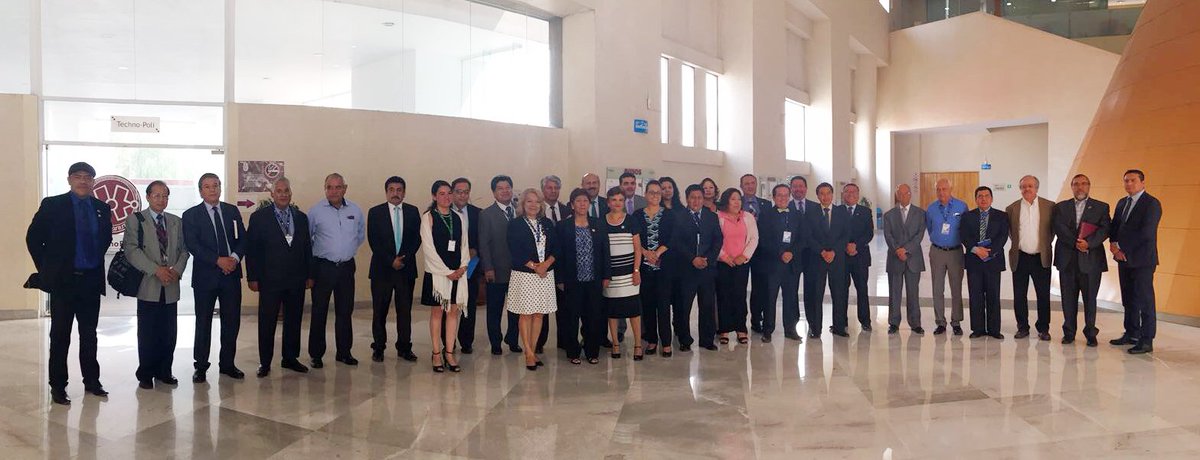 IPN_DFIE's tweet photo. Sesión de Formación de Directivos en Unidades Académicas, impartida por la Secretaría de Administración en la #CGFIE #DirectivosIPN https://t.co/a1qCaFamNy