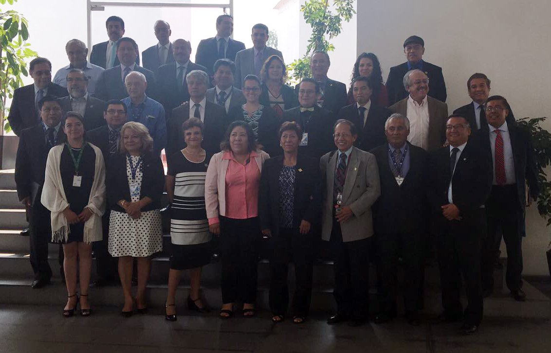IPN_DFIE's tweet photo. Sesión de Formación de Directivos en Unidades Académicas, impartida por la Secretaría de Administración en la #CGFIE #DirectivosIPN https://t.co/a1qCaFamNy