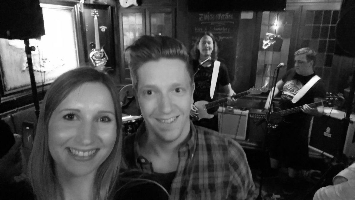 kommoguntia's tweet photo. Heute rockt unser neuer Vorstand @lina__marie_ und @BenediktGuth gemeinsam mit @GPRA in Hamburg 😎 😋 https://t.co/BCs5xscITu