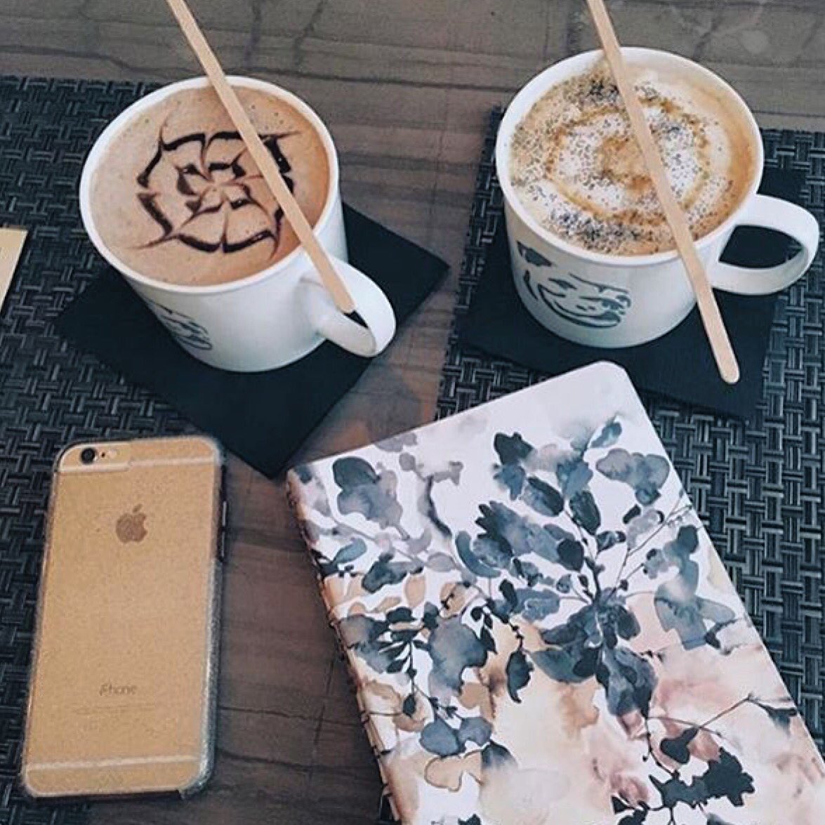 Get your work done, while sipping a cappuccino ☕️✍️
#coffeebreak #coffeetalk #workworkwork #coffee #latte #cappuccino #caffeine #bluedog