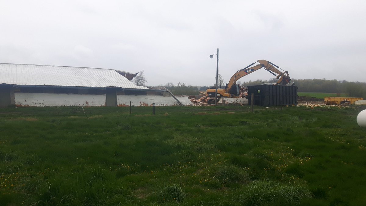 Bye bye turkey barn #2. 60yrs old and over 7 million kgs of poultry produced in its life. Time for new barn..