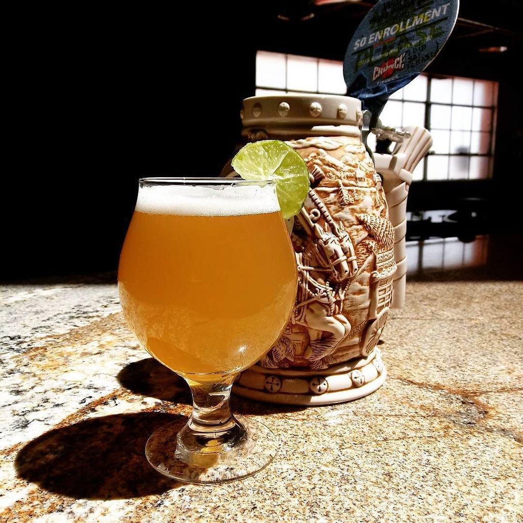 TripleSBrewing's tweet photo. Here's the special tap of the week, the Gose-Rita, a lime zest infused Gose. Just in time for Cinco de Mayo!

#cos… https://t.co/kWvoJpkEDa https://t.co/Njle5HXA2t