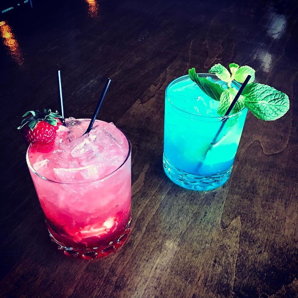 9thStPub's tweet photo. Happy #thirstythursday and today is an extra special one since it's #maythe4th ! Today we are rocking out $4 pints… https://t.co/MM4T6D8VwE https://t.co/uqhzjfqaCh