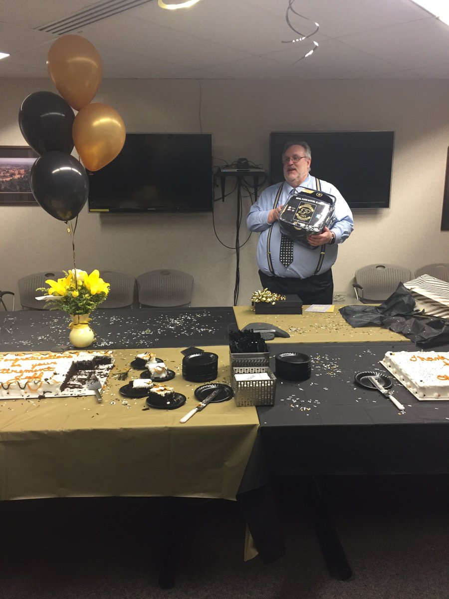 PurdueCIT's tweet image. Celebrating 38 years of service at Purdue as Professor Jeff Whitten prepares for retirement! Best wishes on your next chapter! #PurdueCIT
