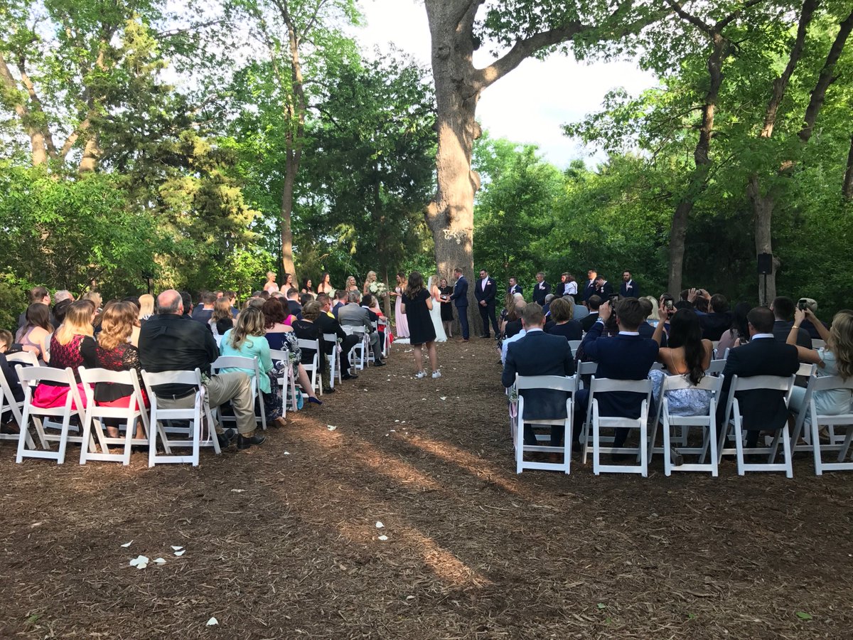 MKeventboutique's tweet photo. How gorgeous is this secret garden ceremony?! #MKWedding #MKCouple #ChandlersGardens #AprilBride https://t.co/ohGQ2Sj5r8