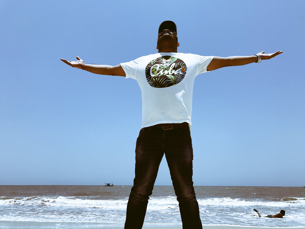 chiranjeevijety's tweet photo. @chiranjeevijety #Chiranjeevi #Jetty #chiranjeevijetty #NimmaCJ #WithCJ #Janaseve #Inc #Iyc #GoaDairies #iPhone7Plus #2k17 #WithCJ_ #beach https://t.co/kYWbsINIzc