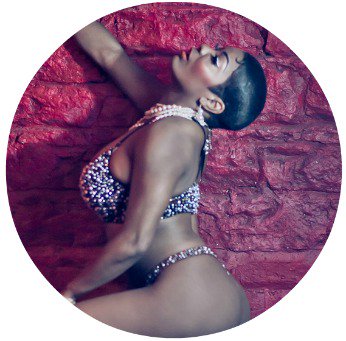 AcadOfBQ's tweet photo. #TBT @msperlenoireLast year, this fabulous performer and educator taught a #Perlesque class @AcadOfBQ Come back any time! #SeaBq #burlesque https://t.co/Ihr5610LCy