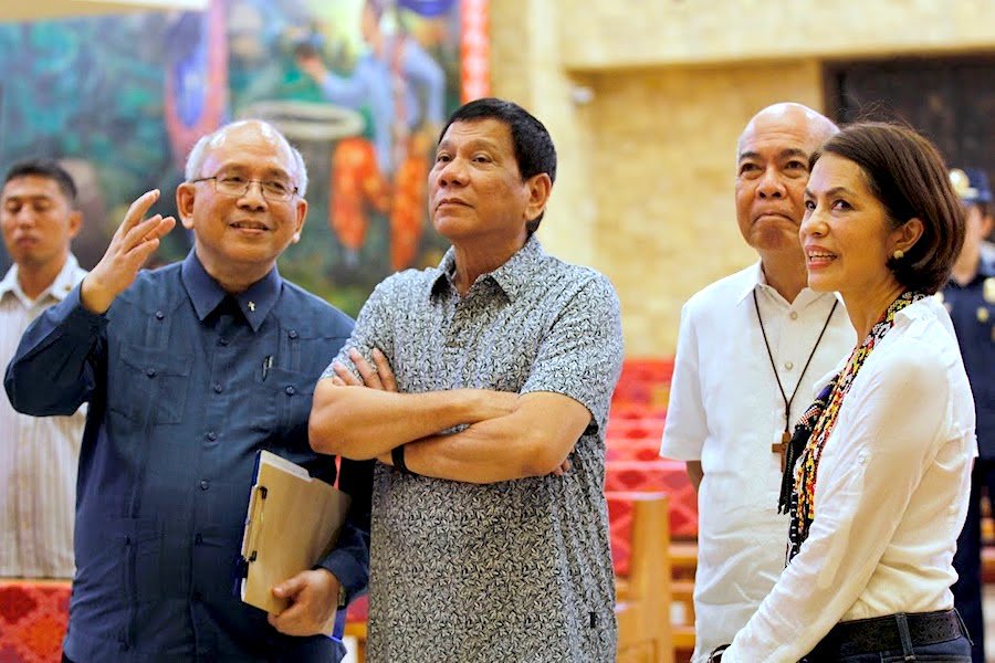 ongangajohn's tweet photo. Breaking: #Philippines President fires Environment Minister for her progressive... https://t.co/abiE7IWRZi by #WMutunga via @c0nvey https://t.co/HP1KrqStZX