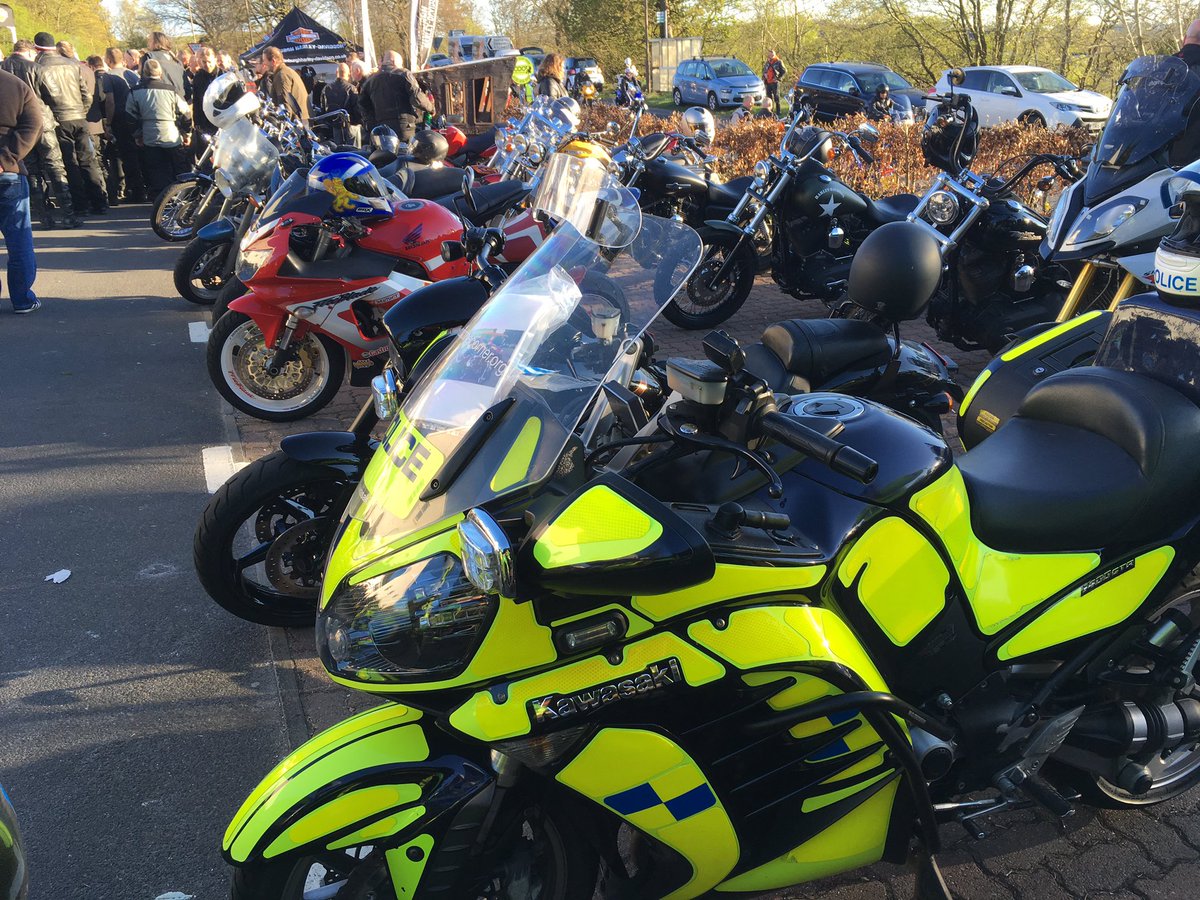 As part of our #NationalBikeCampaign officers  attended one of the many Thursday  🏍 meetings at <a href="/LeadburnInn/">The Leadburn Inn</a> . 700-800 people attended!