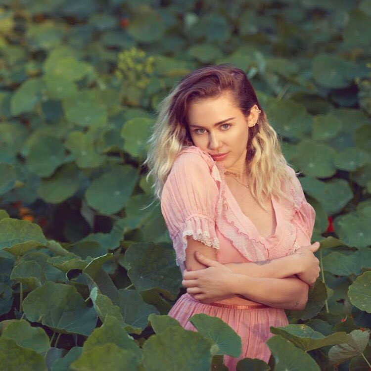 vidal_eloisa21's tweet photo. "A dream come true.... in #Malibu" Out May 11th!!!!! @billboard  https://t.co/sYRXQ5nXzL by #Cacau_Scarlet via @c0nvey https://t.co/8Arqd1vo4m