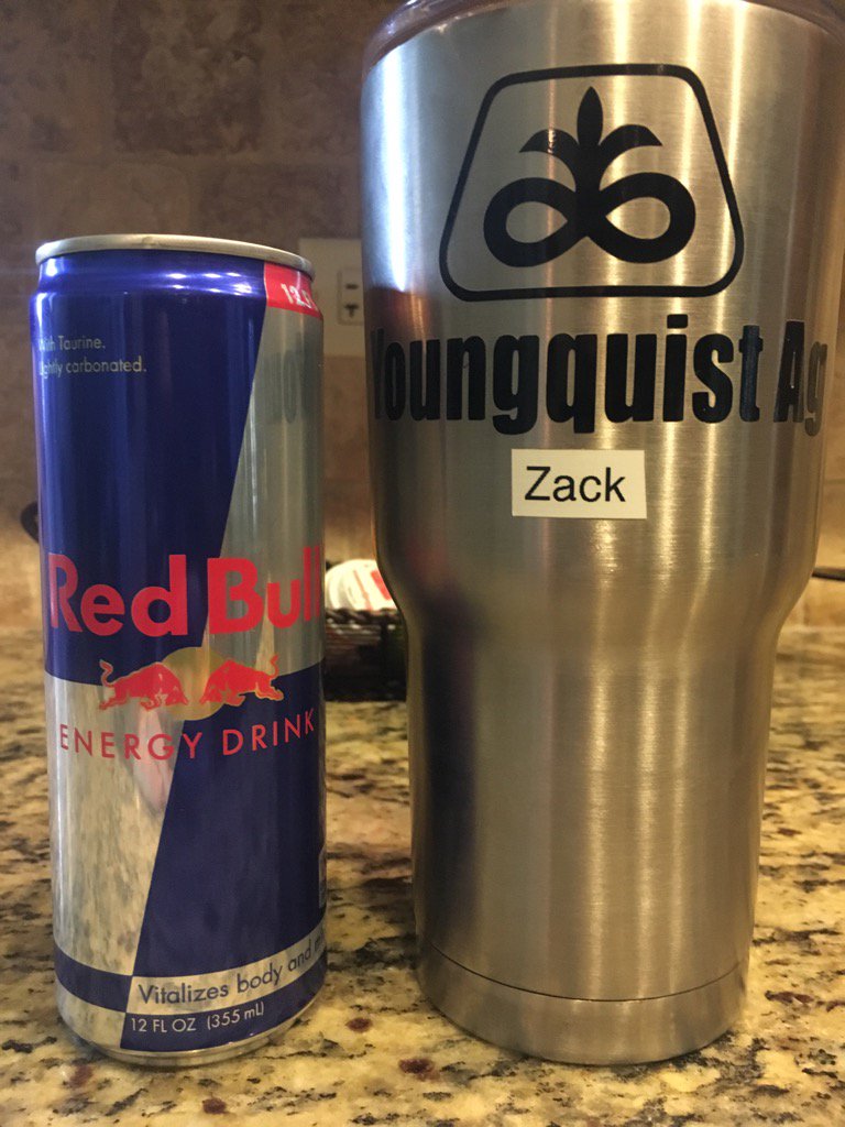 zackyoungquist's tweet photo. Drink of legends. #redbull #youngquistag water is a dynamite combination. https://t.co/GHH6QOkoBx
