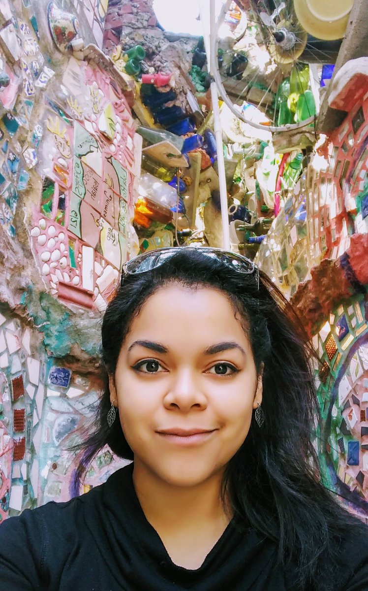PandaBot828's tweet photo. #MagicGardens #Philly https://t.co/OxgiMVb5Pe