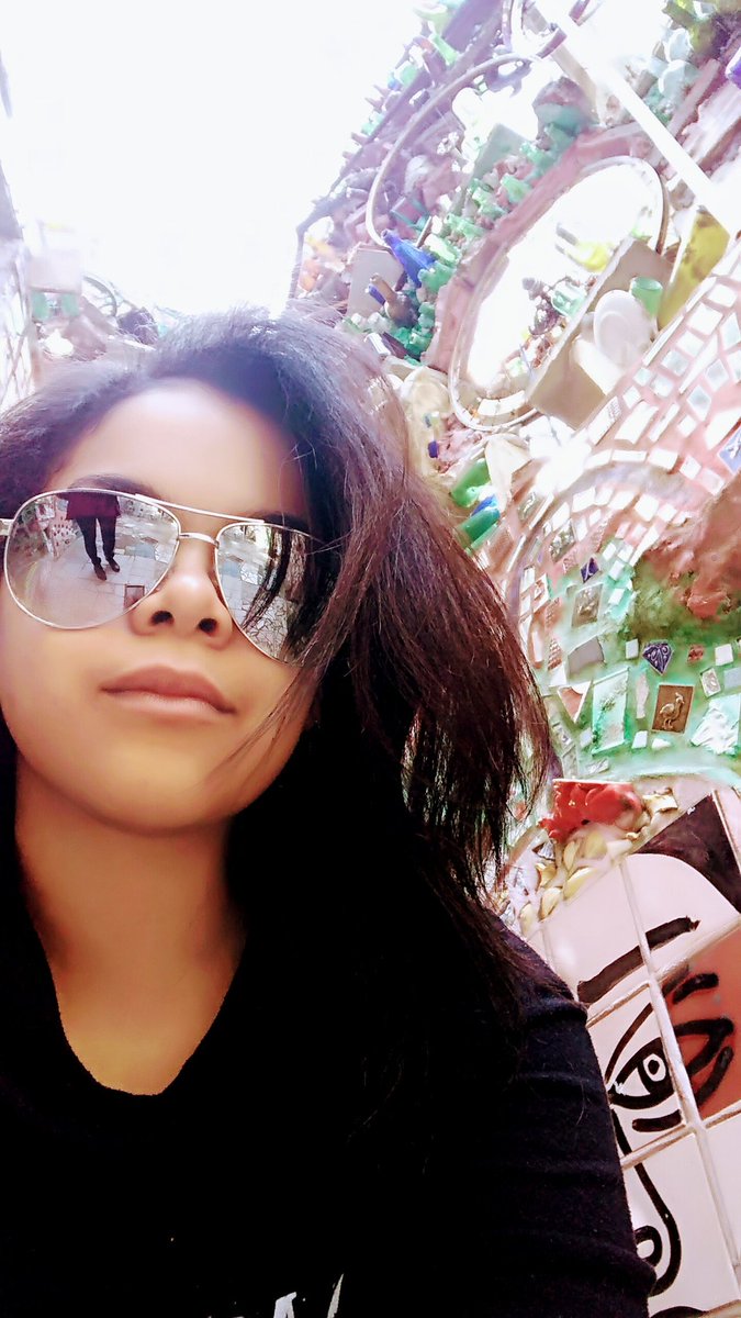 PandaBot828's tweet photo. #MagicGardens #Philly https://t.co/OxgiMVb5Pe