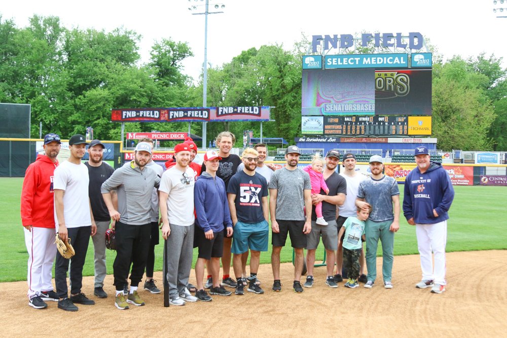 The Bears and Harrisburg Senators teamed up today to have some fun at the ballpark. 

STORY ➡️ goo.gl/maEOc8