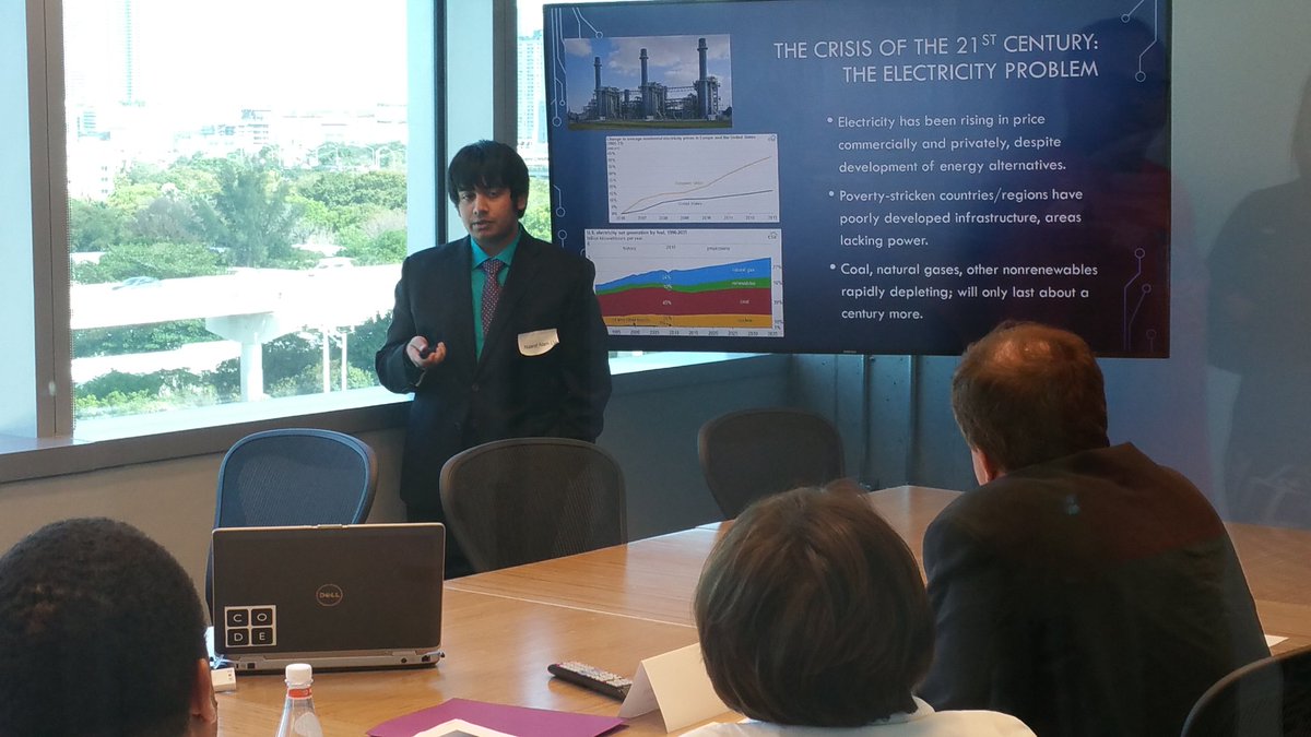 Fjpinkney's tweet photo. NFTE Business Plan Competition: Taylor Grant, Raven Miles (Gyget Go) &amp; Nazrat Alam (Gaiga)! Let's go Piper! https://t.co/pWTtYn2jOt