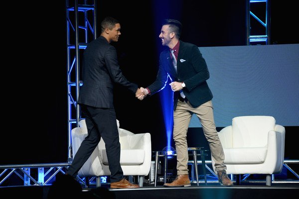 KenPanton's tweet photo. checking out a groovy stage at NewFront @Trevornoah @JeremyParsonsTV @TimeInc #Newfront2017 #PEOPLENow #StyleHim https://t.co/TCL9GtPrCt https://t.co/vhX12tzniS