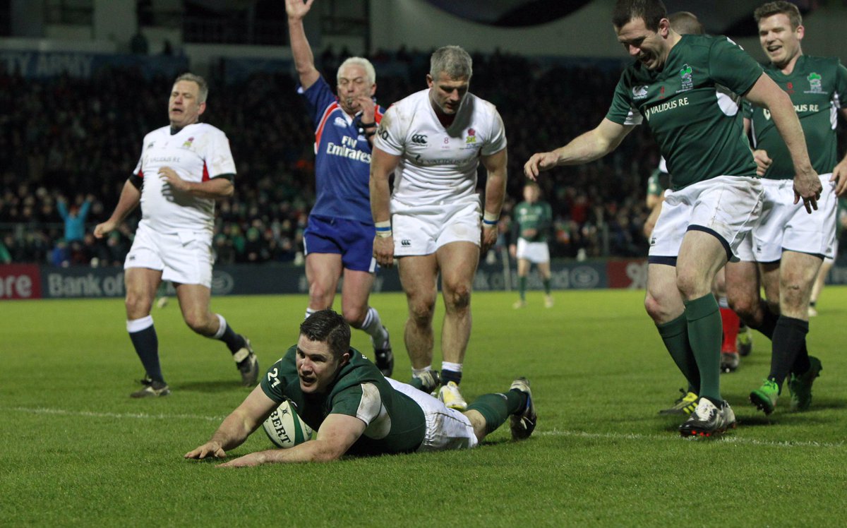 RugbyLegendsIRE's tweet photo. Our @druidsglen Moment of the Year? Has to be when @simonkeogh79 sealed victory over @EnglandLegends π! #playingforaxel #rugbyawards17 https://t.co/HRThxw8tFk