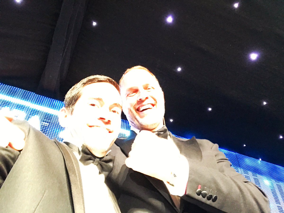 cshawqs's tweet photo. Still no clue who this giant Bloke is #martinbayfield #ypa17 @varietyyorks food is lovely though https://t.co/cffZwTpxvE