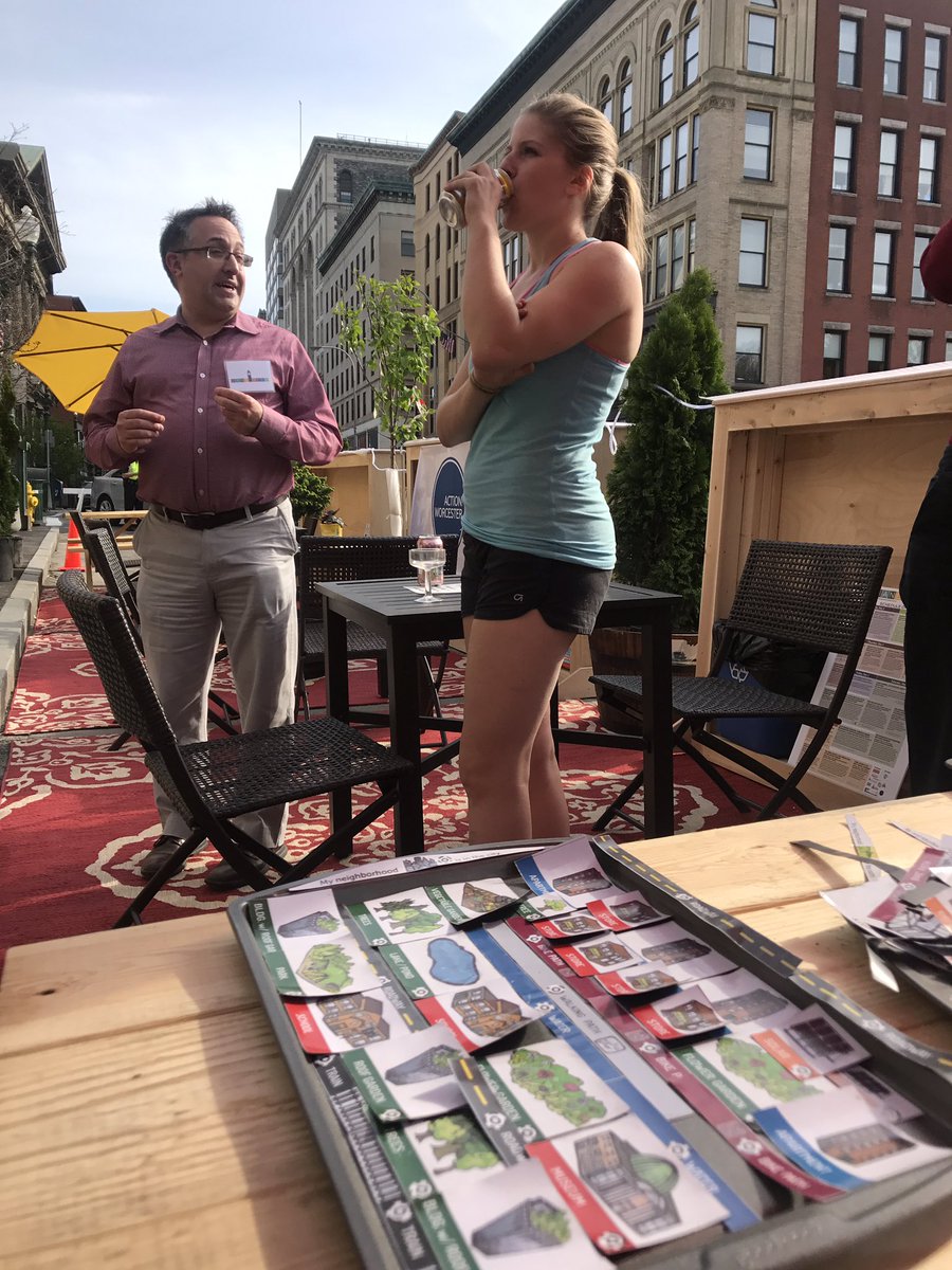 ShylaCCIM's tweet photo. #Wooparklet #JaneWeek2017 #OWNYOURWOO #walkworcester come to the parklet outside @deadhorse_hill!!! https://t.co/WVbngIBYUS