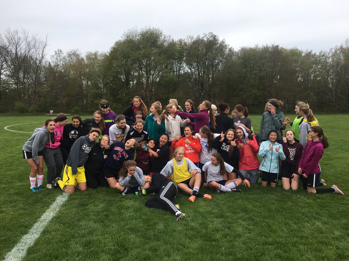 HCHSGirlsSoccer's tweet photo. Combined practice today with Freshmen, JV, and Varsity teams! We are thankful for this group! #GoMaroons @MaroonsAD https://t.co/o0Lda1lHpR