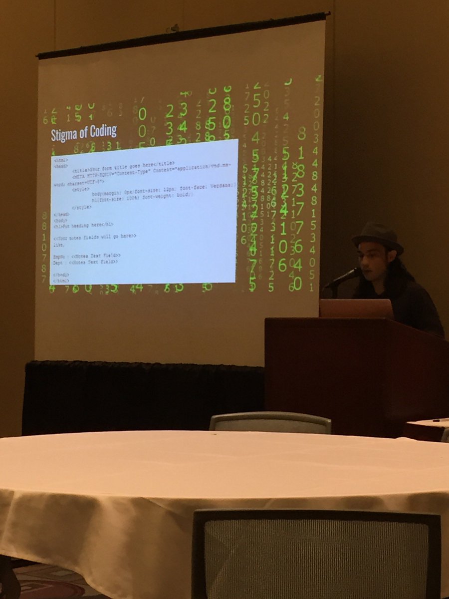 Coding in #museum session at @childmuseums with <a href="/tomasdurkin/">Tomas Durkin</a>. #ia17