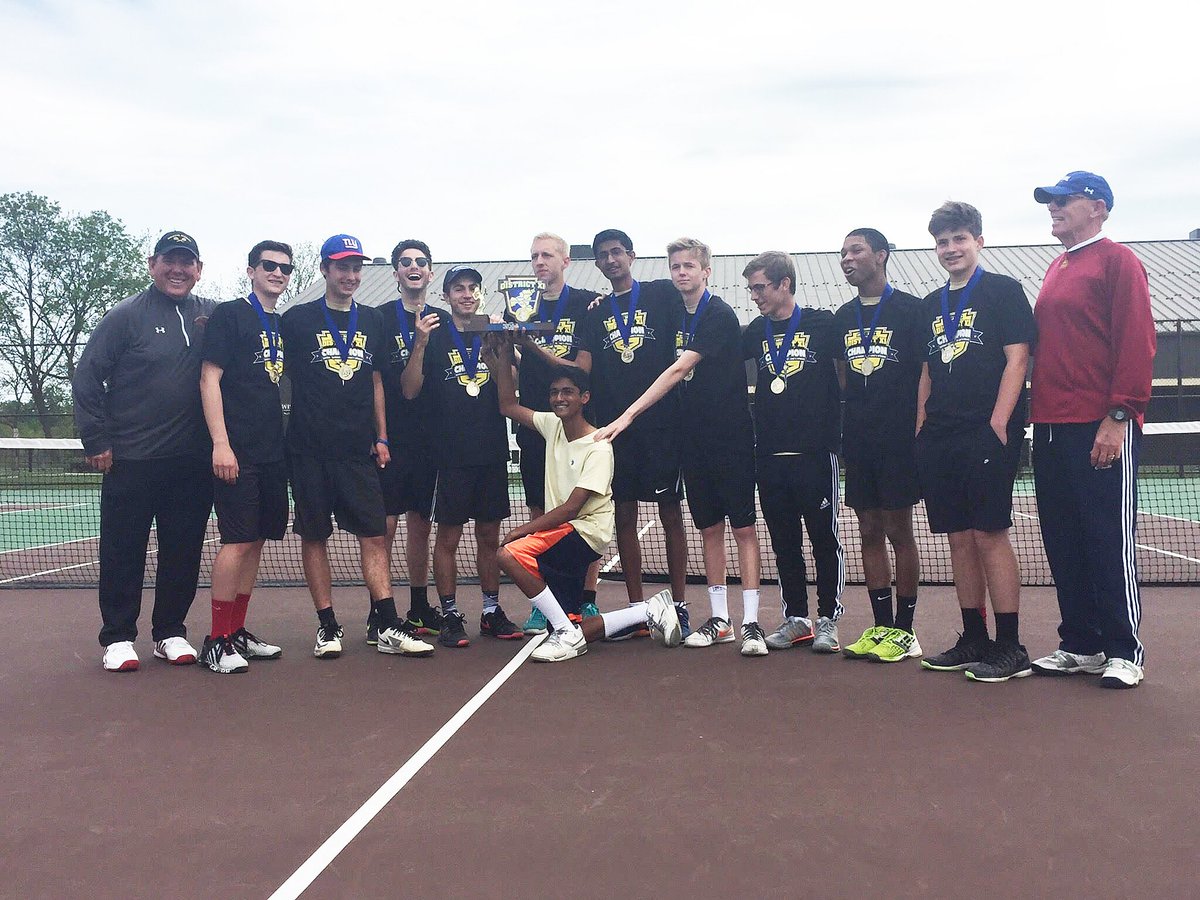 academy boys tennis shoes