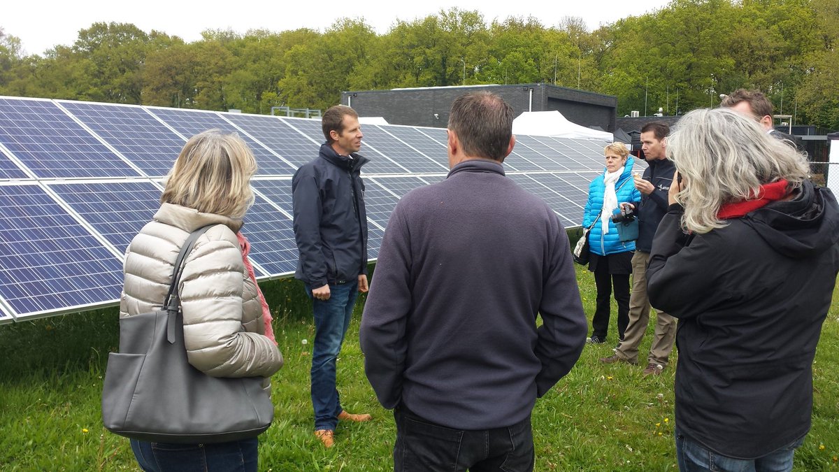 clarionwegerif's tweet photo. Indrukwekkend, die zonnepanelen bij onze rioolwaterzuivering van @HDSR_waterschap De Bilt. Rondleiding tijdens I-vent voor &amp; door collega's https://t.co/k1DUkZ2tCY