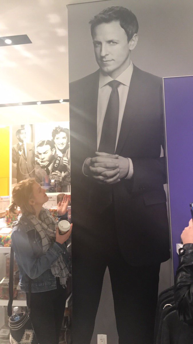 sammyplate's tweet photo. She's waited four years for this #LNSM @NEWell_IN_TOWN https://t.co/phirplwmYi