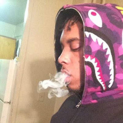 FlirtyBoomin's tweet photo. #NewProfilePic https://t.co/ZjZIqMZpLF