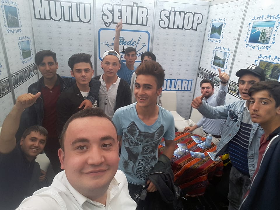 oguzyildirim89's tweet photo. İstanbul genclik festivali @sindefgenc57  @NazimMavis @SIRIN_UNAL @metinkaptanoglu @drbetulsayan @RT_Erdogan https://t.co/ix8MpiA8cD