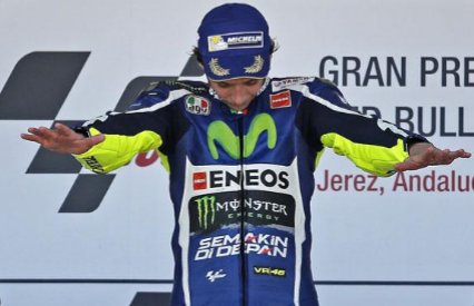 ClubRossi46's tweet photo. Calma todos, ya llego el rey.

@Valentino_fans #ClubRossi #MotoGP @Fan_TheDoctor46 https://t.co/8cduungxLi