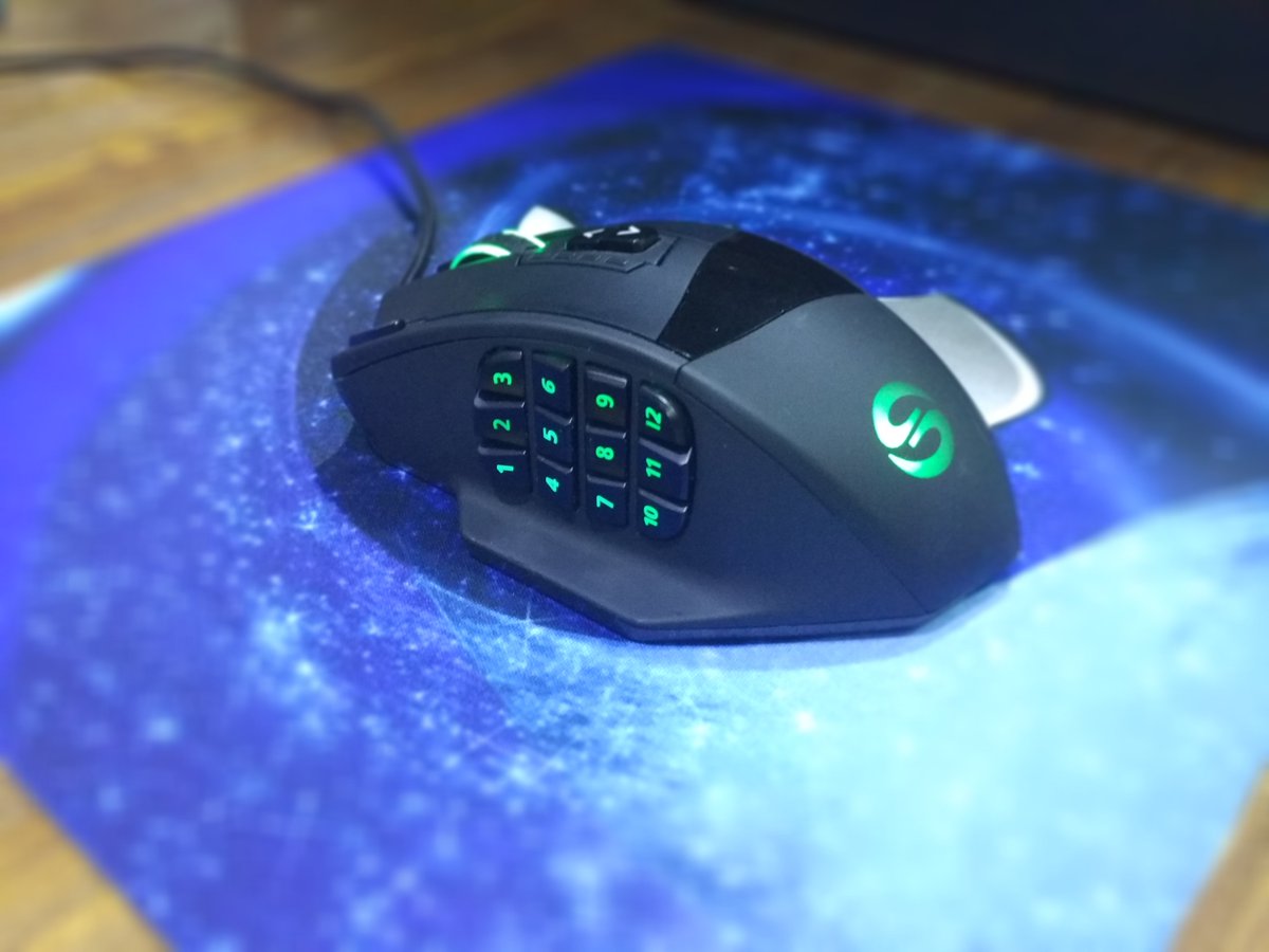 UtechSmart's tweet photo. 💡💡#Game players must have!!! A sense of manipulation too cool!!! 👏👏💋💋
#UtechSmart Venus MMO #Gaming Mouse on #Amazon
https://t.co/fGuD7Gkrrr https://t.co/RS5LGqlO5n