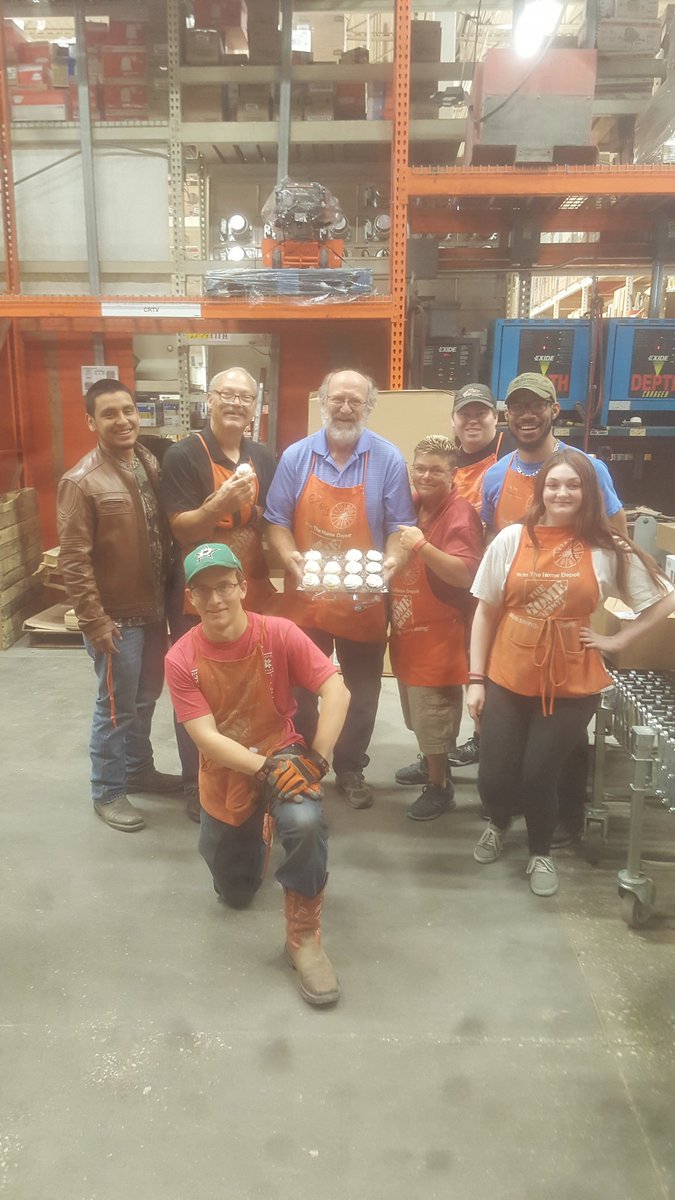 Happy birthday Greg <a href="/JeffreyStellick/">Jeffrey Stellick</a> <a href="/Cattermo2Justin/">Justin Cattermole</a> <a href="/SHowardO/">Shaun Howard</a> @HomeDepot6505 @at