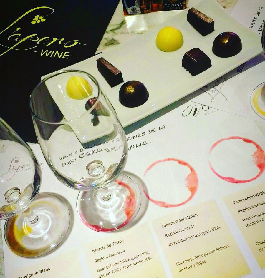 Queremos saber qué tal la Cata <a href="/VoccaReposteria/">Vocca Reposteria</a> , cuál es #vinofavorito <a href="/Coronadelvalle/">Corona del Valle</a>