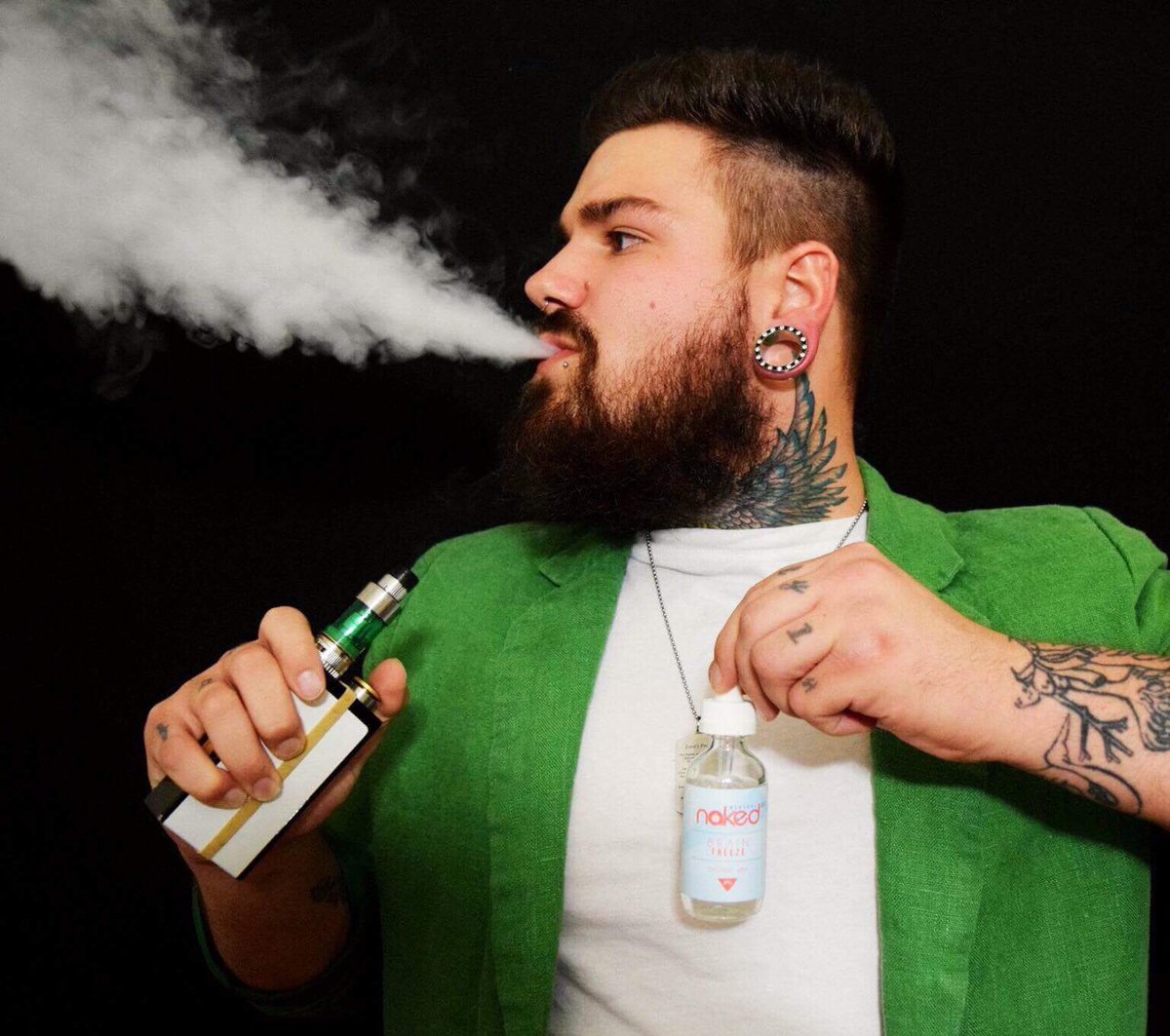 KTP_BAND's tweet photo. @Naked100Eliquid #NAKEDLASTPLAQUE https://t.co/903FfM97qp