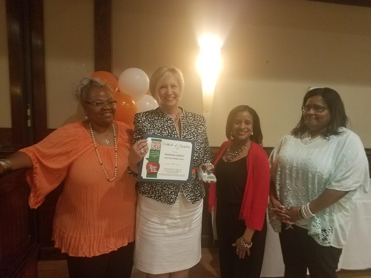 ChmiddlePta's tweet photo. Congratulations CHMS Principal Barbara Kimzey for being named Principal of the Year @ChMSTruckers @ebracyPPS @brkimzey @PortsVASchools https://t.co/hjdyNgMaWh