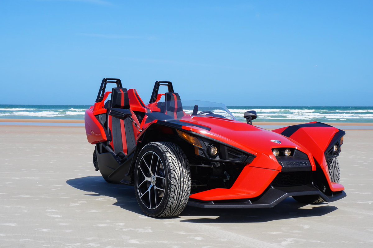 alsportsalesltd's tweet photo. Bringing the heat to the beach. ☀️ #slingshot #Polaris #yqr #Sask #AlsportSalesLtd #ThreeWheeled #SummerFun https://t.co/ZOvNyS1fed