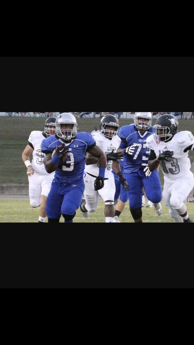 damarrelleggett's tweet photo. Blessed to receive a offer from CoLin #CoLin #Wolfpack #Doit4BeBe https://t.co/DLilEKzNjO