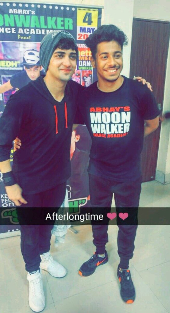 tinytaetaee's tweet photo. They be soo lucky!π
Sumedh and his fans at #MWDA
@Beatking_Sumedh You are looking so cuteβ€π―π https://t.co/NE4oxMpBH8